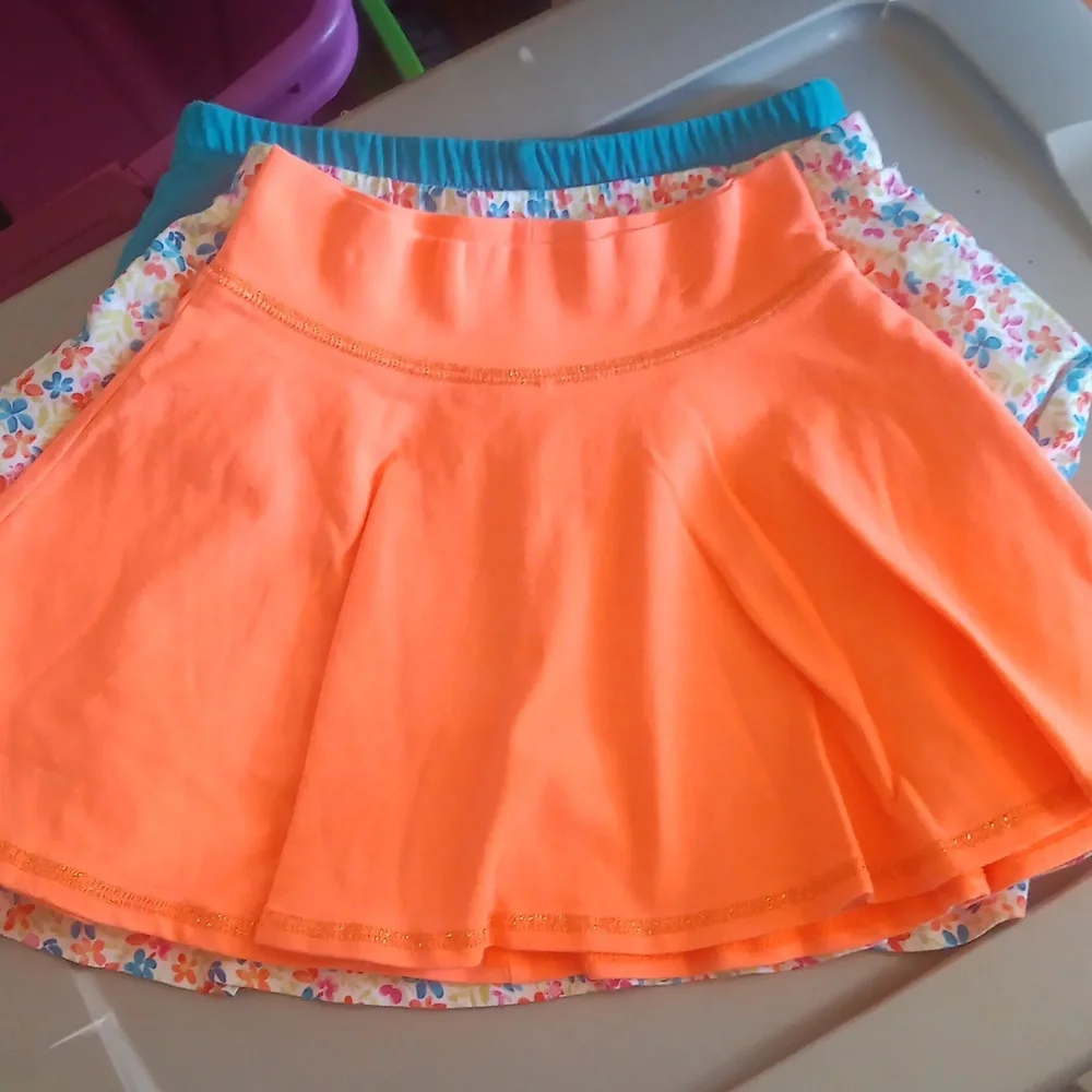 Lot of 3 summer skorts - Picture 2 of 4